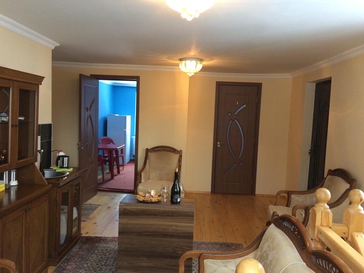 Hotel House Mon Amie à Mestia Extérieur photo