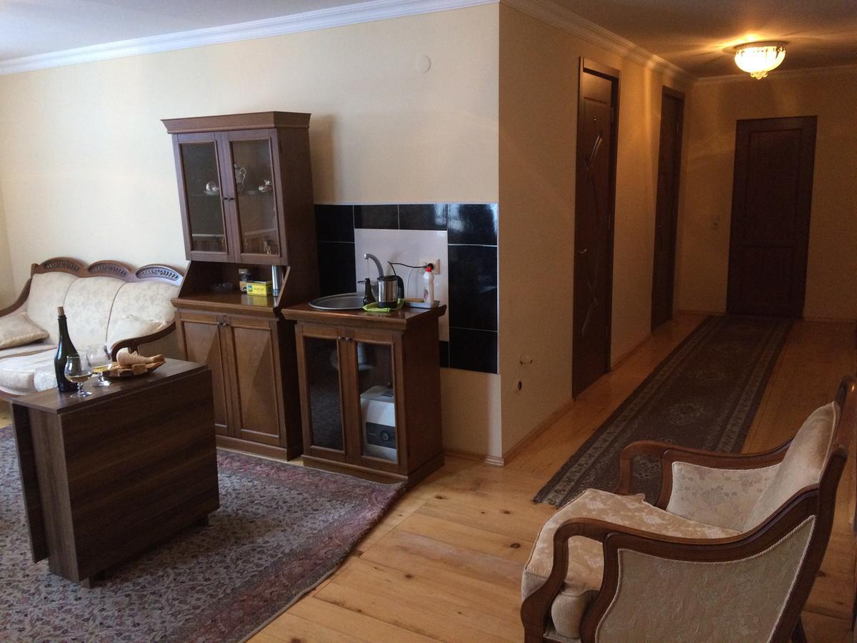 Hotel House Mon Amie à Mestia Extérieur photo